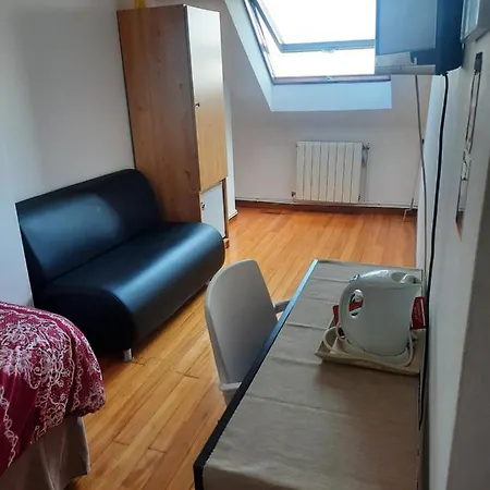 Lopez Πανσιόν A Coruña